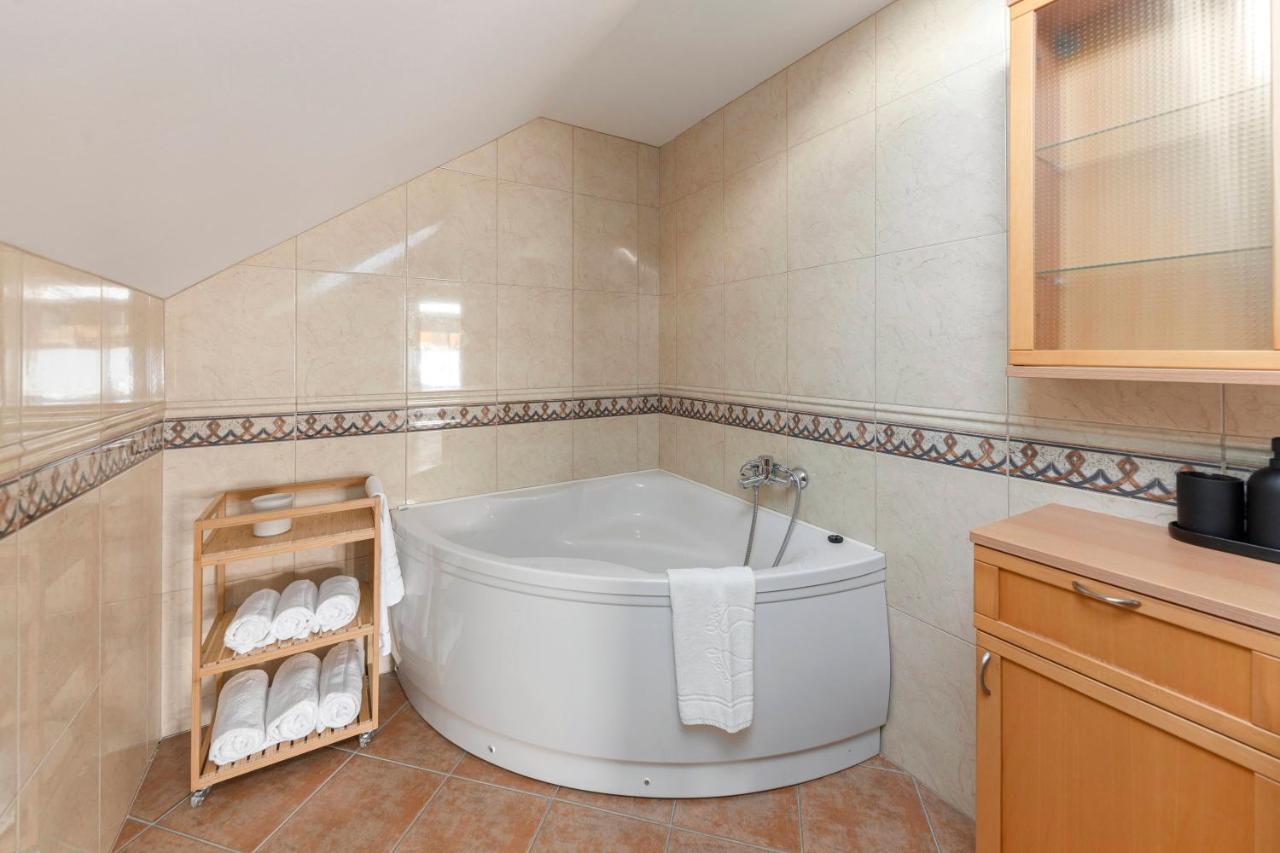 סלובן גראדץ Guest House Struc מראה חיצוני תמונה