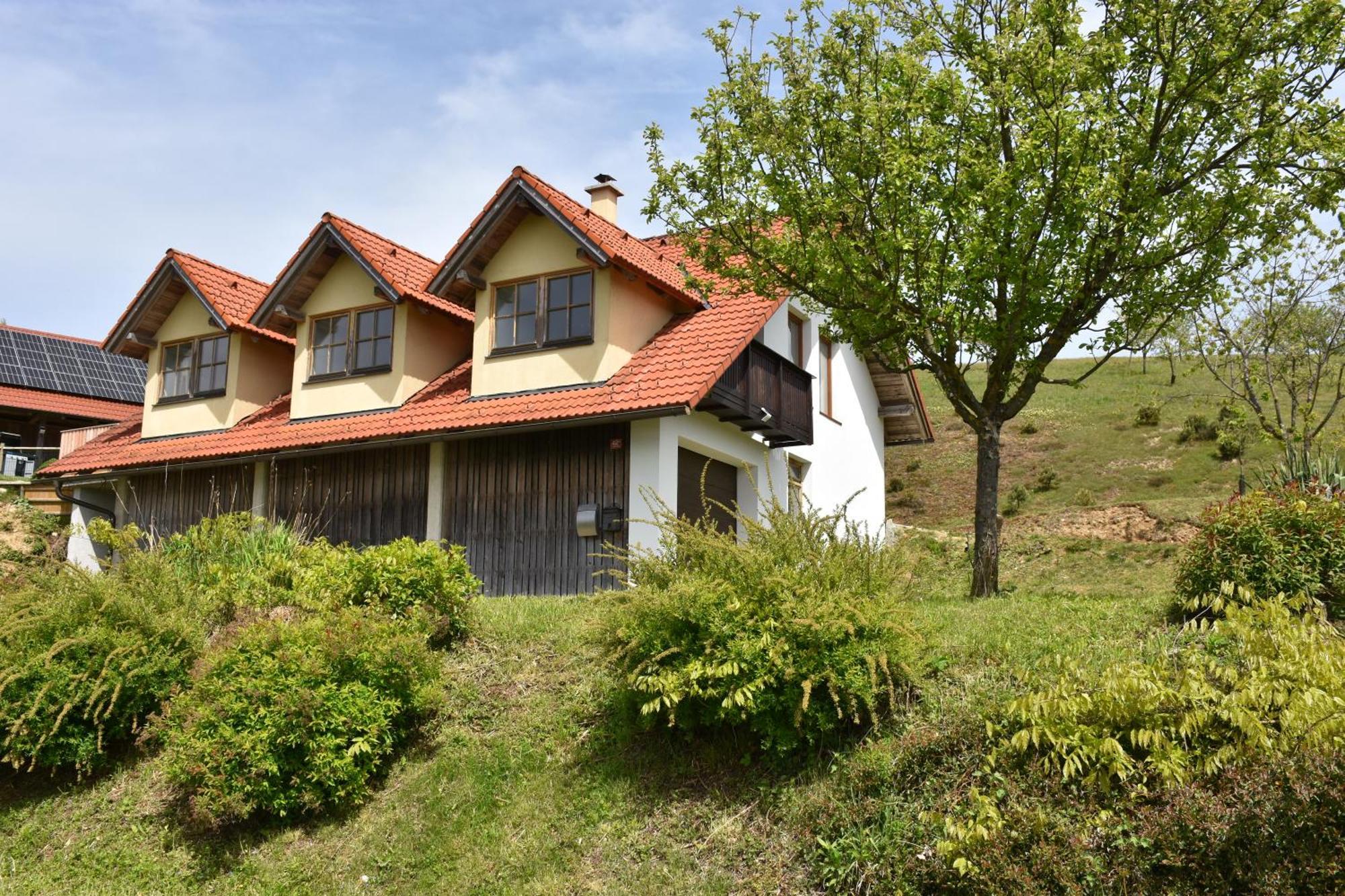 סלובן גראדץ Guest House Struc מראה חיצוני תמונה